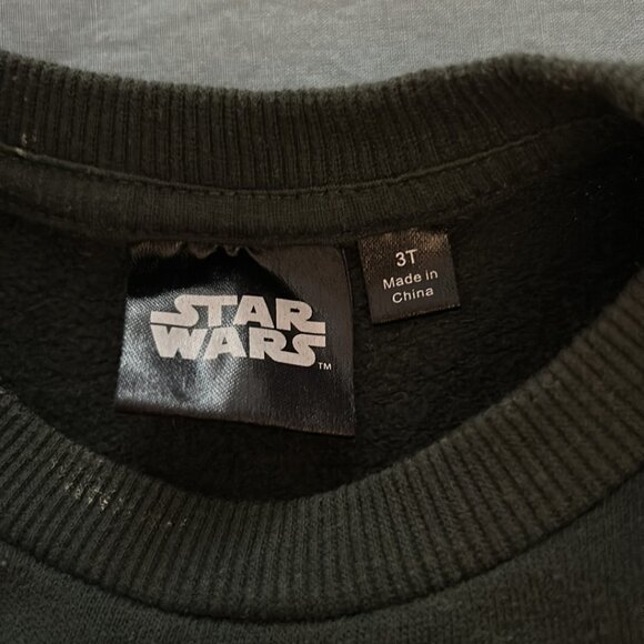 Baby Yoda Sweater 3T - Picture 3 of 4